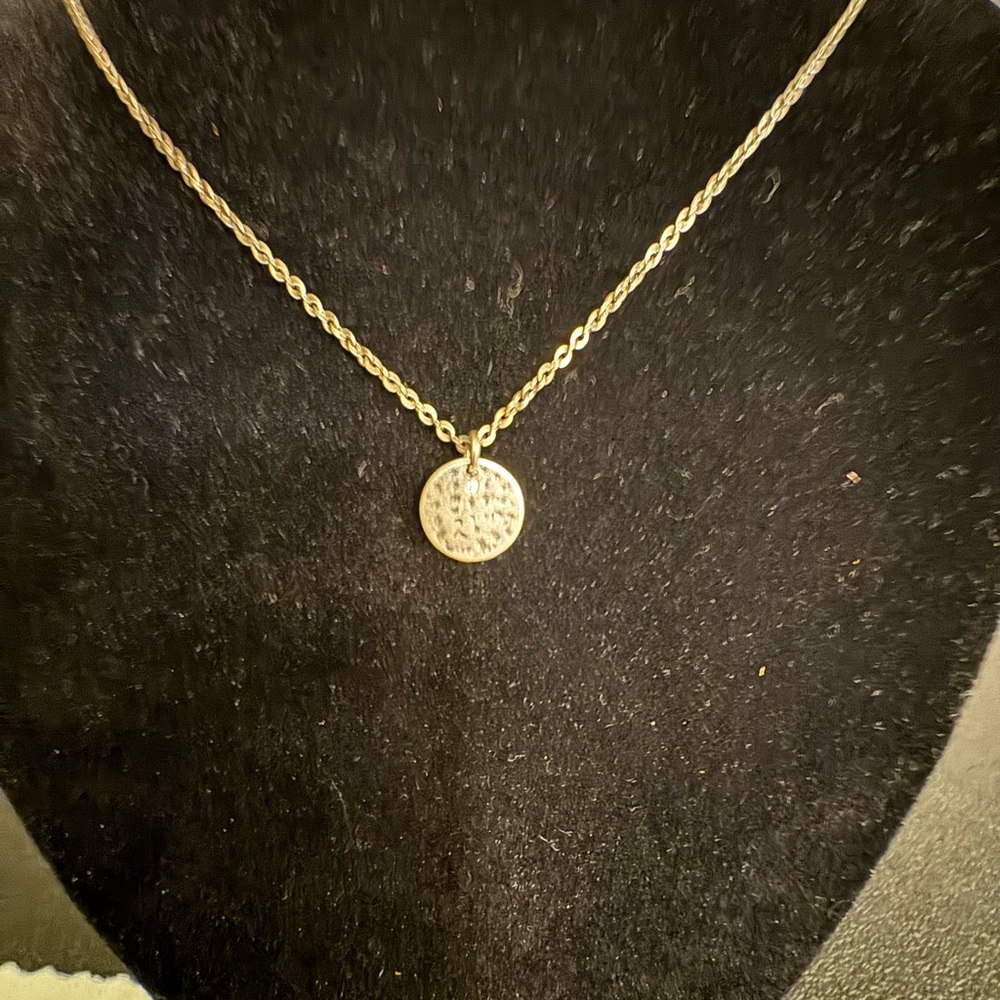 DEMDACO Hammered Disk Silver Pendant Necklace